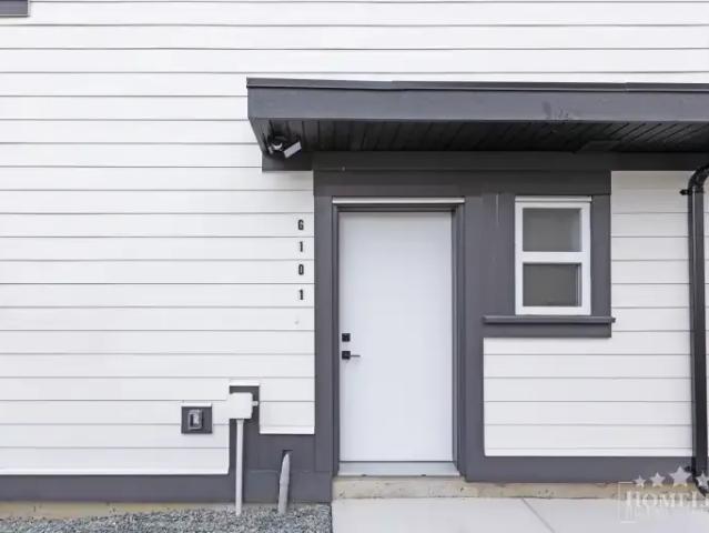 House for rent in Fleetwood, Surrey