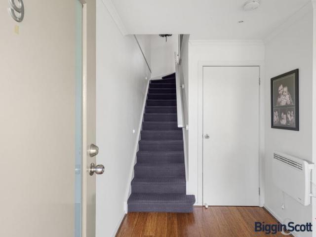 House for rent in Rose Grange, Melbourne