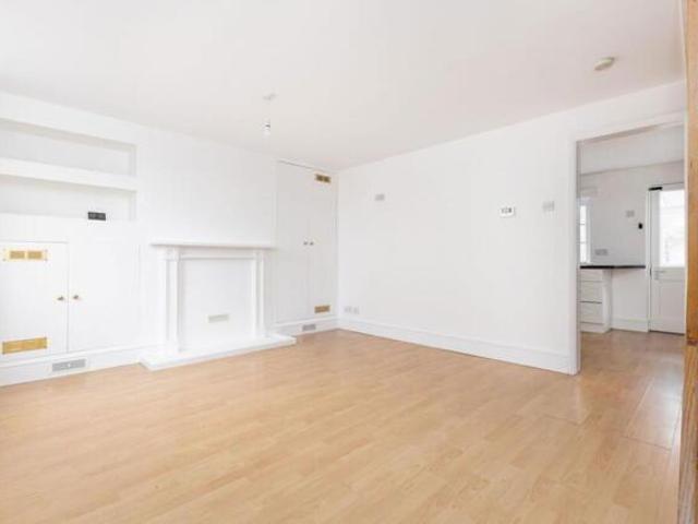 House for sale in King's Walden, Hertfordshire