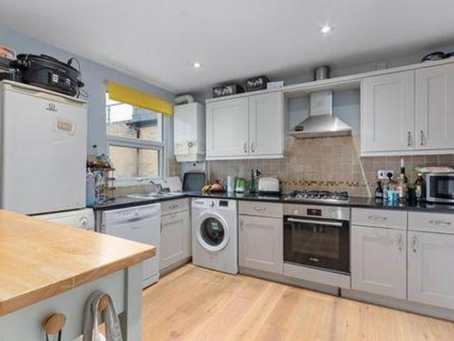 House for sale in Clapham Junction, Greater London