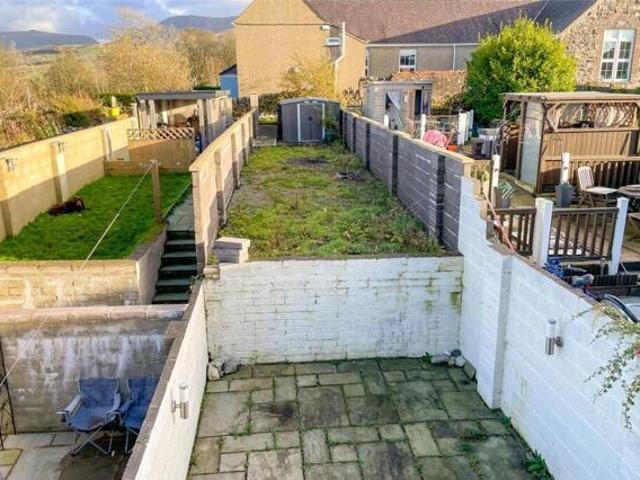 House for sale in Llanllyfni