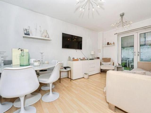 House for sale in Stone, Monks Orchard