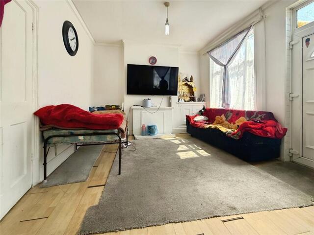 House for sale in Spinney Hills, Old Wharf