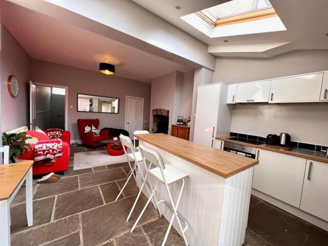 House for sale in High Field, York