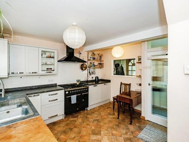 House for sale in Fishersgate, West Sussex