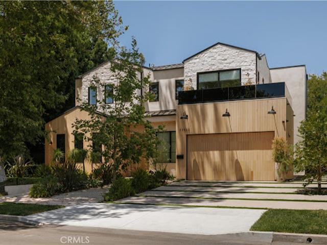 House for sale in Canoga Park, California
