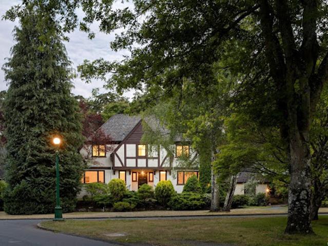 House for sale in Oak Bay, British Columbia