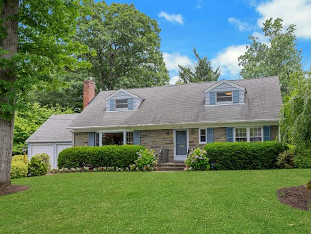 House for sale in Chatham, New Jersey