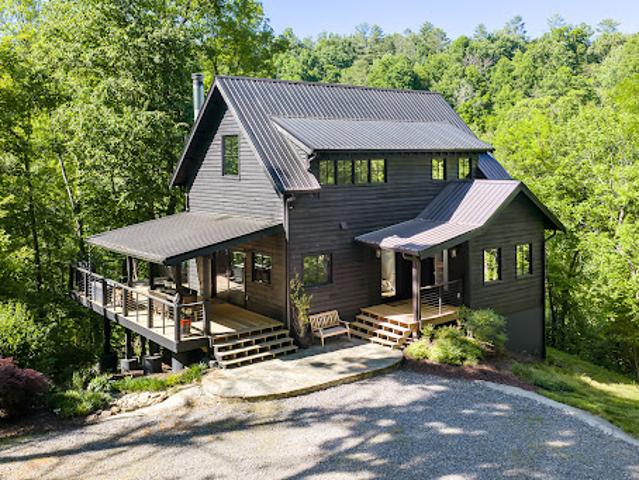 House for sale in Weaverville, North Carolina