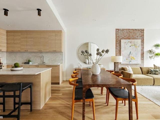 House for sale in Greenpoint, New York