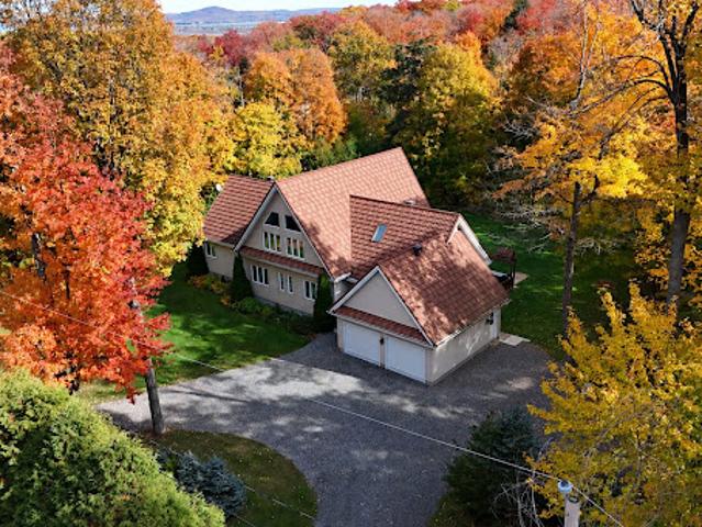 House for sale in Rigaud, Montérégie