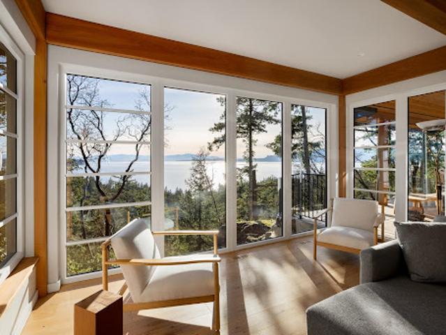 House for sale in Halfmoon Bay House for sale in Halfmoon Bay