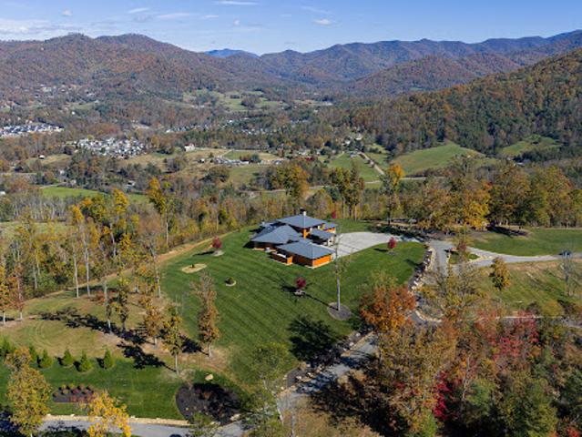 House for sale in Weaverville, North Carolina