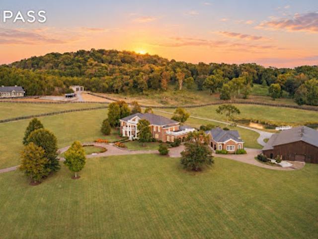 House for sale in Franklin, Middle Tennessee