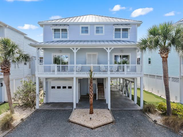 House for sale in Ocean Isle Beach, North Carolina