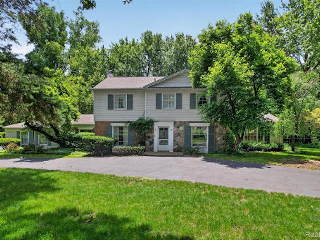 House for sale in Bloomfield Hills, Oakland County