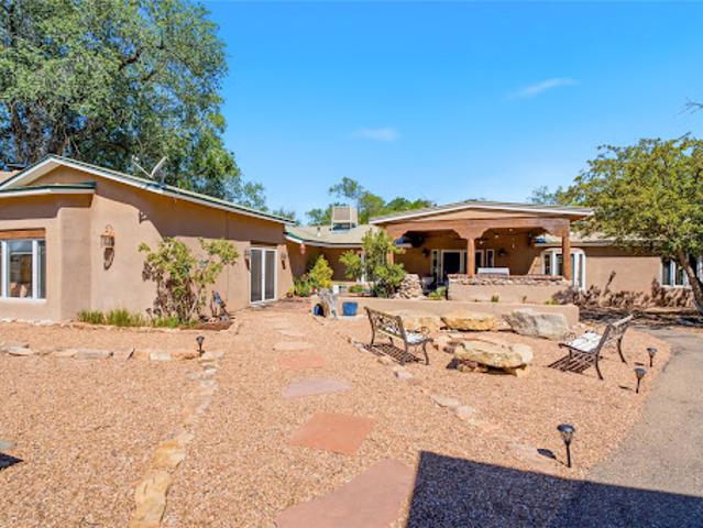 House for sale in Santa Fe, New Mexico