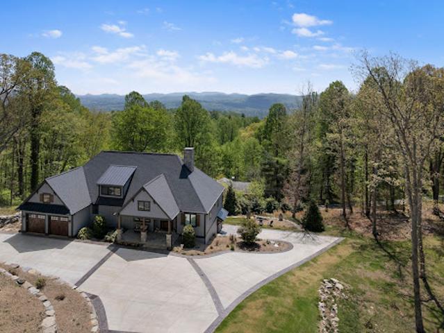 House for sale in Hendersonville, North Carolina