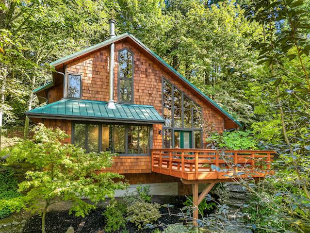 House for sale in Bainbridge Island, Kitsap County