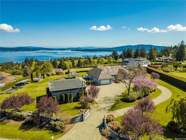 House for sale in Mill Bay, British Columbia