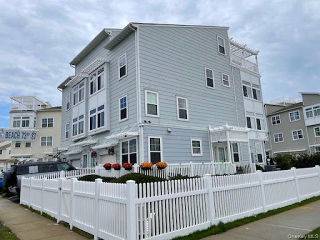 House for sale in Queens, Arverne