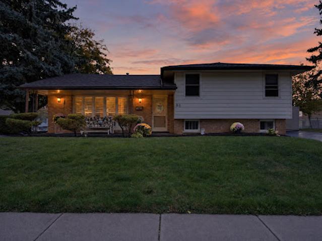 House for sale in Hamilton, Golden Horseshoe