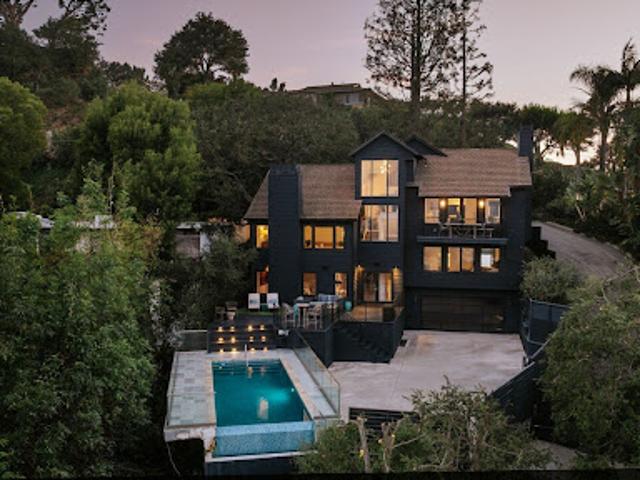 House for sale in Canoga Park, California