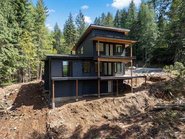 House for sale in Sandpoint