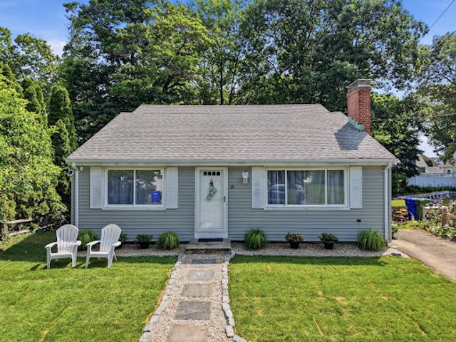 House for sale in Old Saybrook, Connecticut