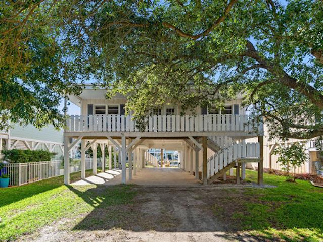 House for sale in Ocean Isle Beach, North Carolina