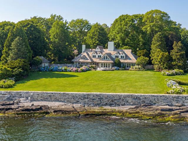 House for sale in Middletown, Rhode Island