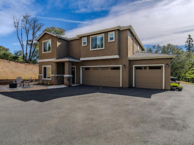 House for sale in Pine Grove, California