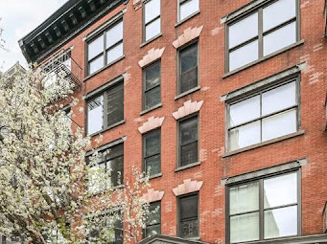 House for sale in New York