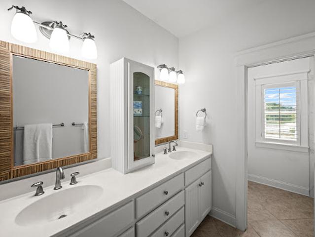 House for sale in Gulf Shores, Alabama
