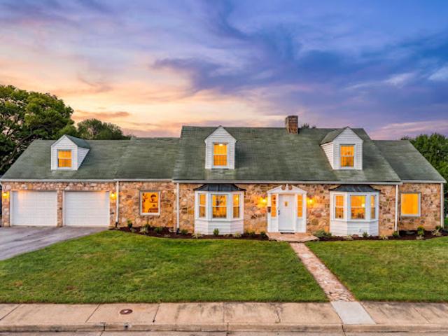 House for sale in Front Royal, Warren County