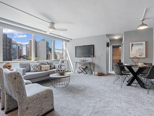 House for sale in Chicago, Cook County
