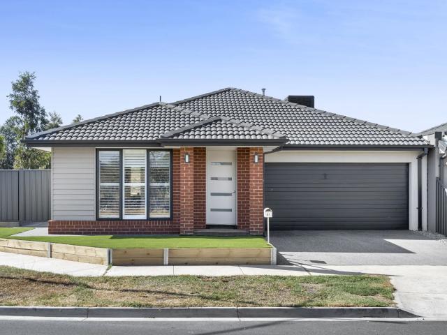 House for rent in Hillgrove, Melbourne