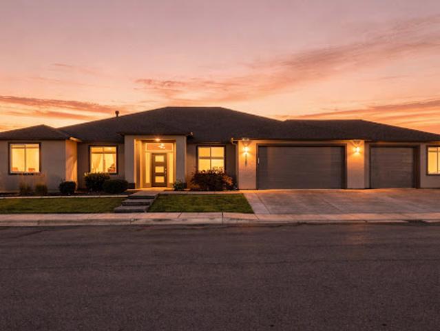 House for sale in West Richland, Washington