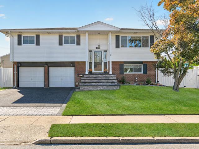 House for sale in Bethpage, Nassau County