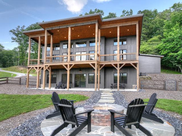 House for sale in Blue Ridge, Georgia