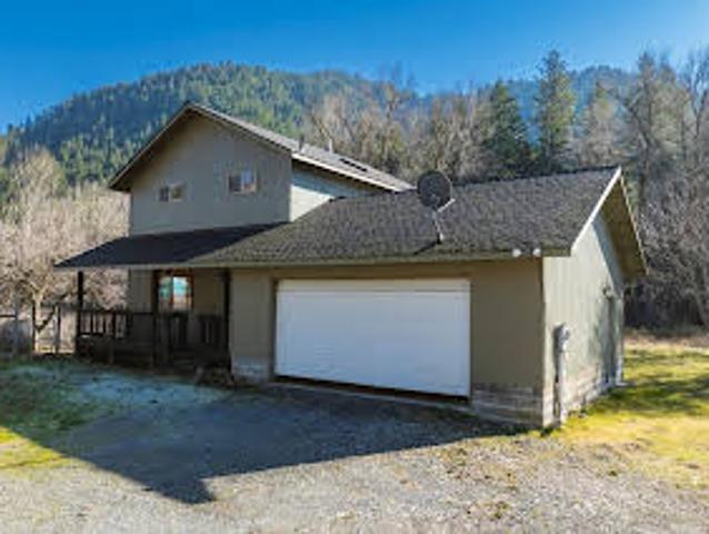 House for sale in Wolf Creek