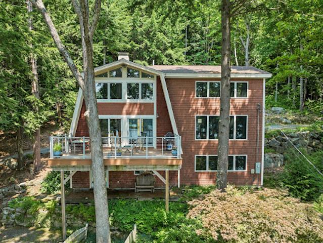 House for sale in New Hampshire