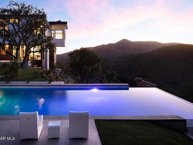 House for sale in Malibu, California