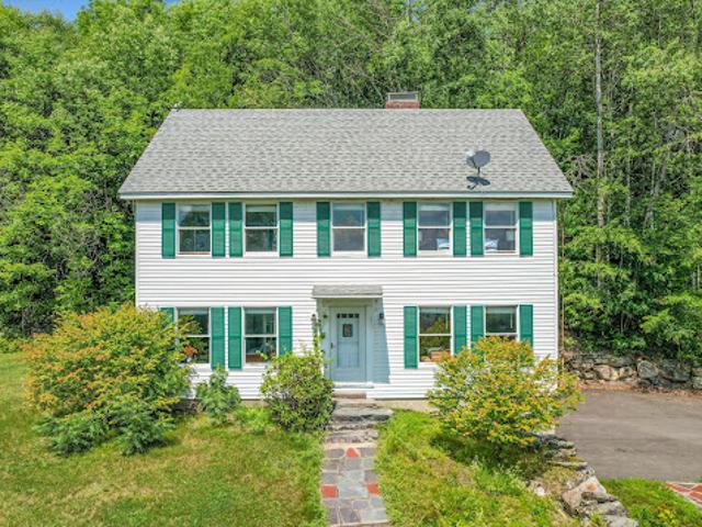 House for sale in Lower Waterford, Vermont