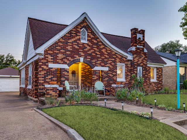 House for sale in Dallas, Texas