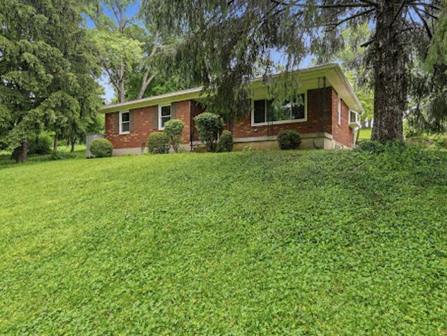 House for sale in Prospect, Kentucky