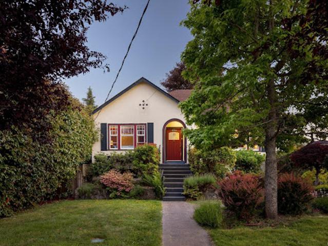 House for sale in Oak Bay, British Columbia