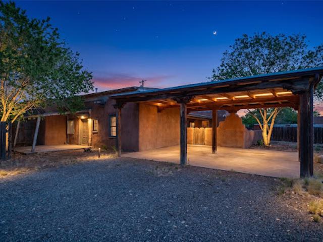 House for sale in Santa Fe, New Mexico