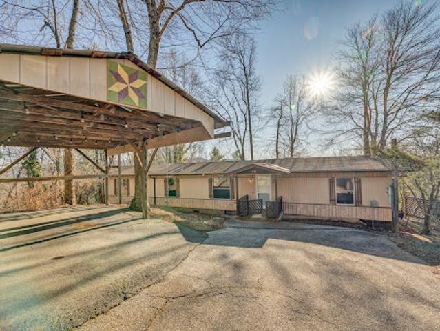 House for sale in West Jefferson, North Carolina