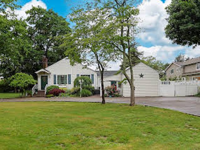 House for sale in Saint James House for sale in Saint James